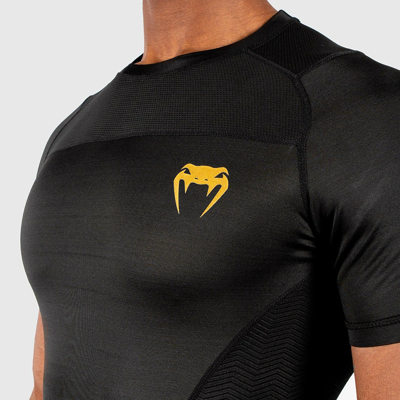 RASHGUARD VENUM G-FIT - MANCHES COURTES - NOIR/OR